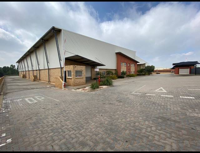 5,965M² WAREHOUSE FOR SALE IN GOSFORTH PARK